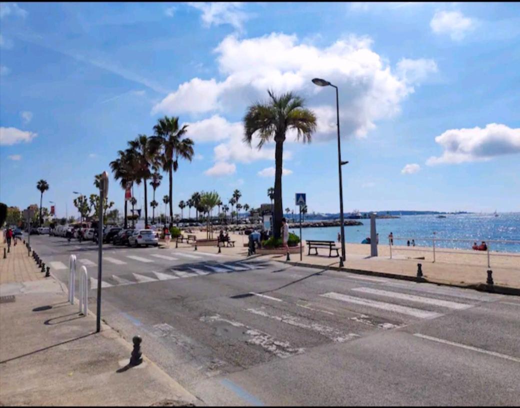 Studio Tout Confort Bord De Mer Vallauris Buitenkant foto