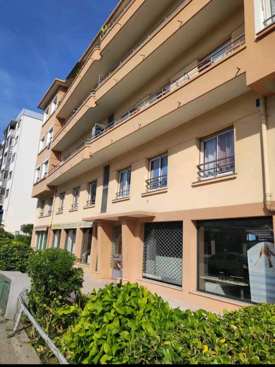 Studio Tout Confort Bord De Mer Vallauris Buitenkant foto